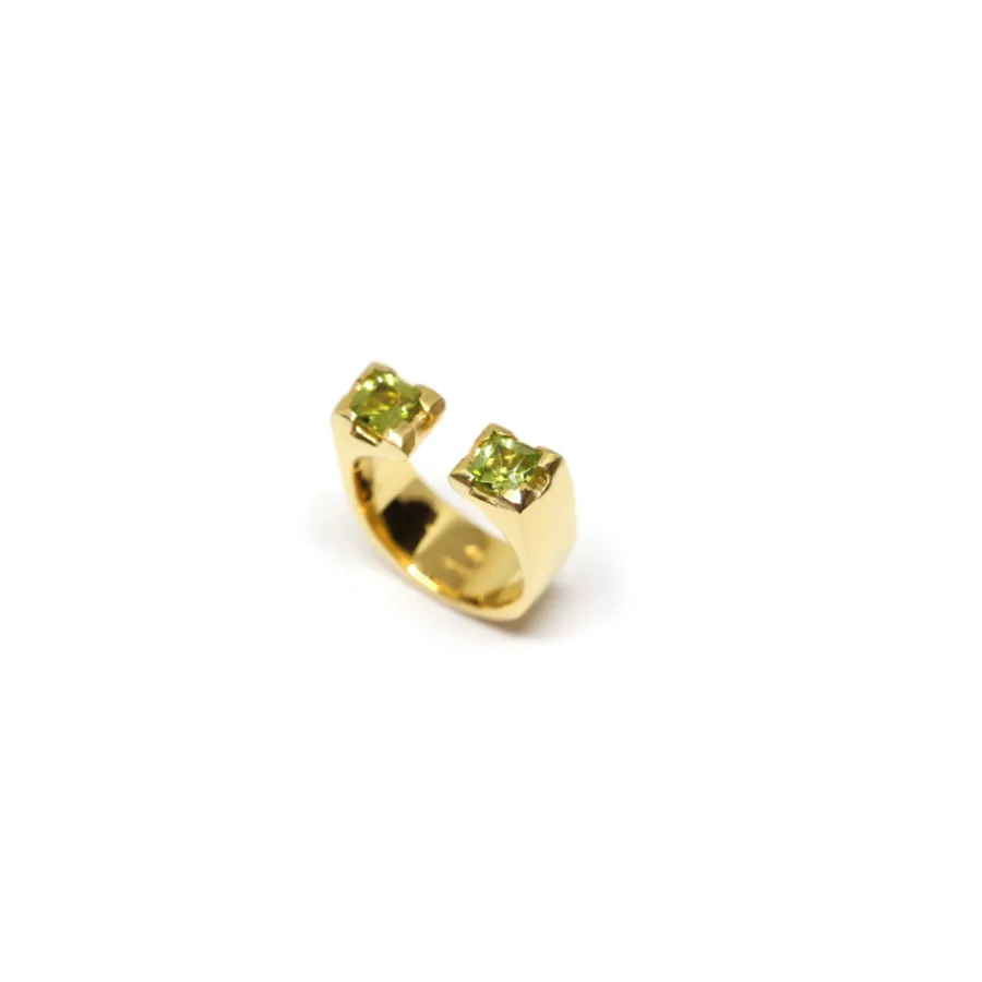 anellino_gothic_towers_ar_0.webp New Anellino Gothic Towers Argento Placcato Oro e Peridoti Anelli