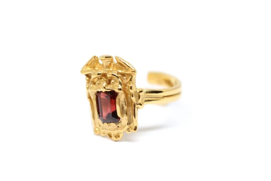 anello_zuccari_in_argento_2-1.webp Outlet Anello Zuccari in Argento 925 Placcato Oro con Granato Anelli