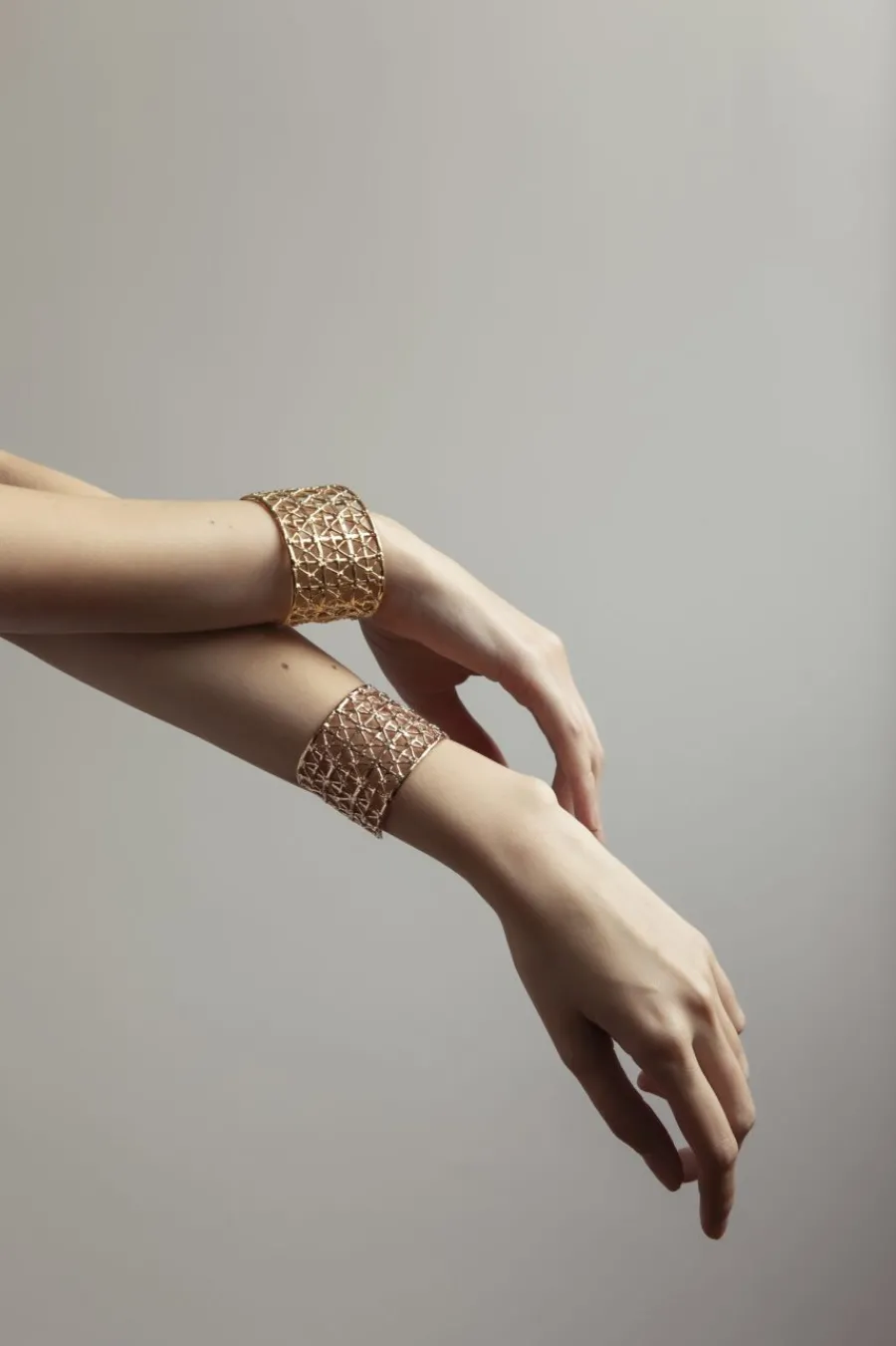 bracciale_basso_gasometro_3.webp Clearance Bracciale Basso Gasometro Bronzo Placcato Oro Bracciali