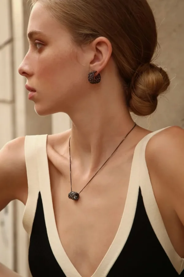 Fashion Ciondolo Gasometro Bronzo Placcato Rodio nero Collane