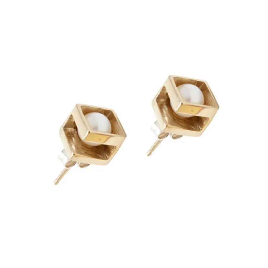 orecchini_nara_earrings_b_0.webp Outlet Orecchini Nara Earrings Bronzo Placcato Oro e Perle Orecchini